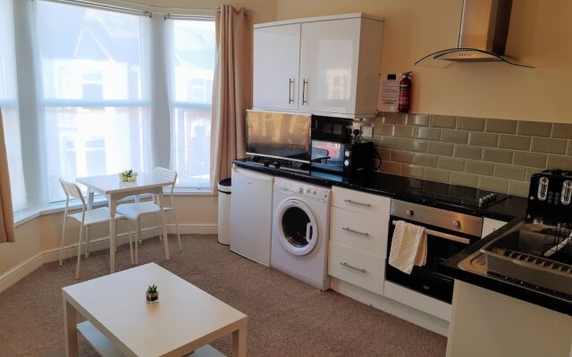 The Hazel Oak Apartment