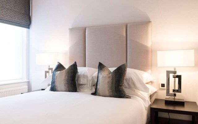 Light and Airy Central Three Bed Flat