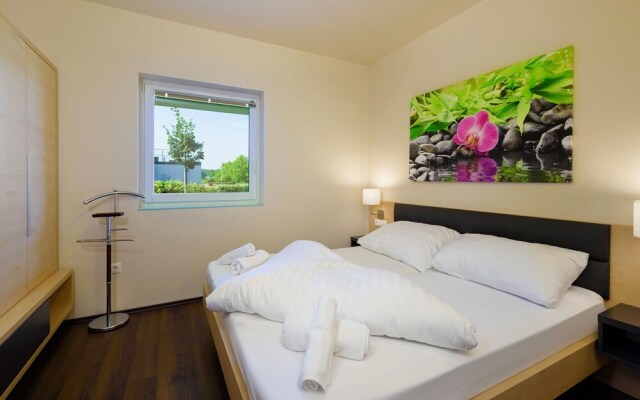Luxurious Apartment Near Lutzmannsburg Thermal Baths