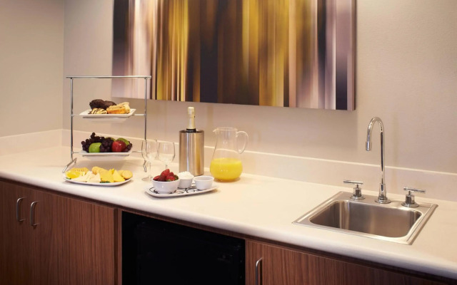 Courtyard by Marriott Cincinnati-Covington