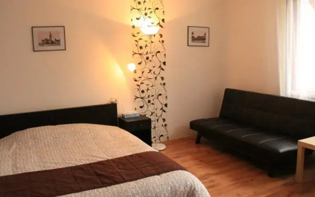 Hilcon Apartments