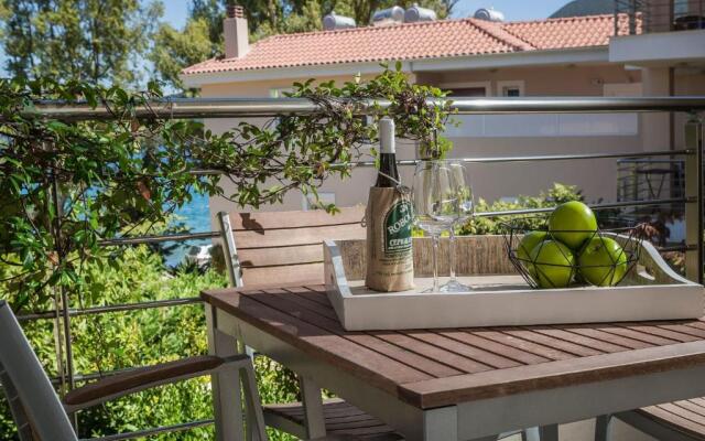 Deluxe Kefalonia Apartment Apartment Thalassa 1 Bedroom pool Karavomilos
