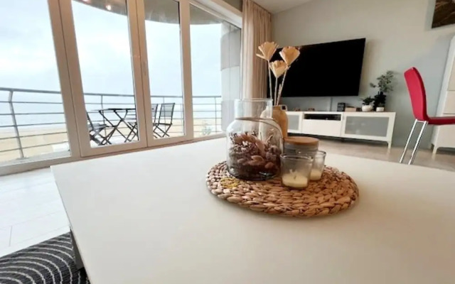 Apartment in Wenduine With Stunning Sea Views