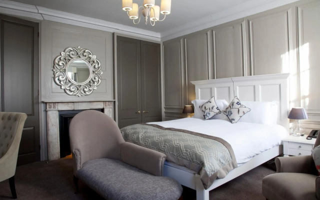 Vanbrugh House Hotel