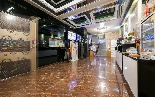 Jeonju Deokjin-dong Hotel Hidden