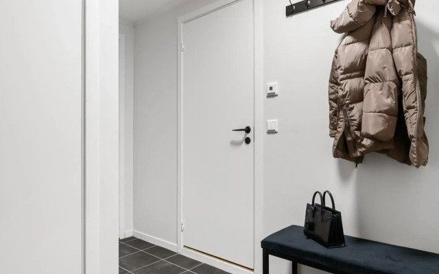 Enter Viking Hotel