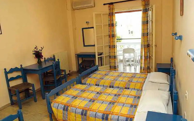 Bella Grecia Studios and Apartments