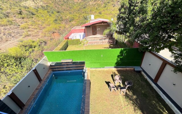 GoBravo 2BR Lux Villa wt Pvt Pool Udapur