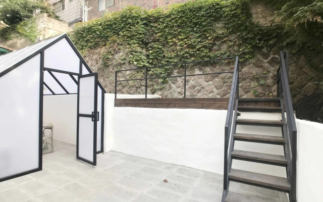 Seoul Cube Itaewon - Hostel