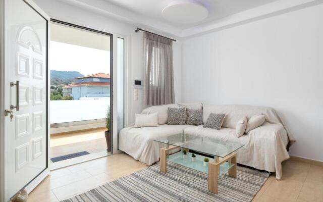 White House Kokas Luxury Apartments
