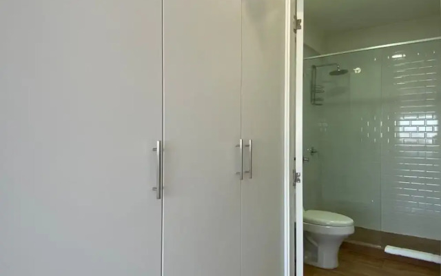 Incredible 3BR With Balcony in Miraflores