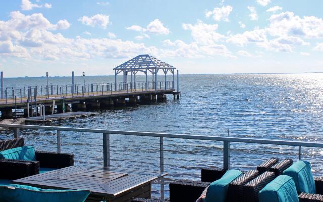 Bay Harbor Hotel