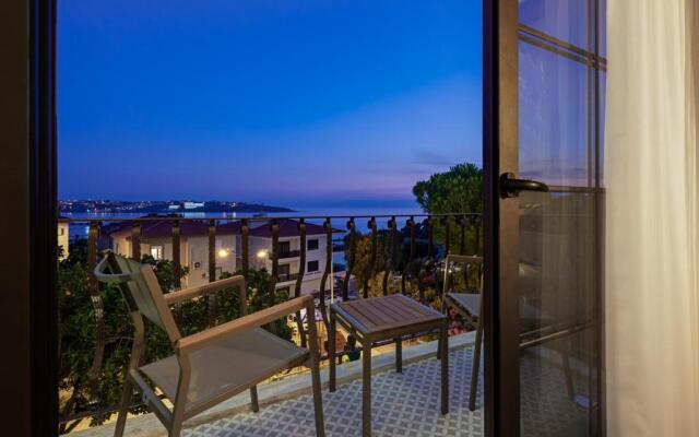 Atrium Taş Otel