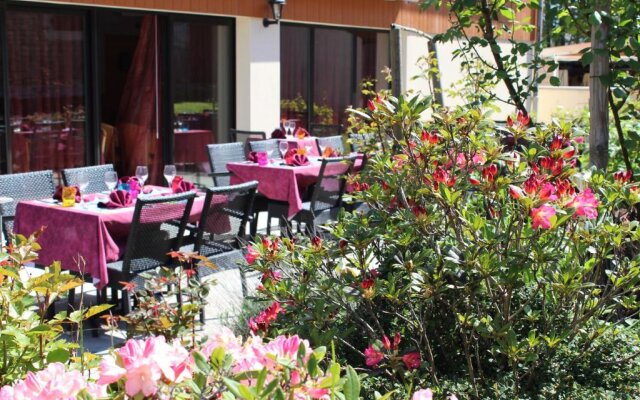 Hotel Restaurant Le Champs des Lys