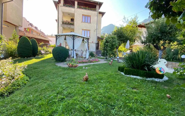 Guest House Detelina