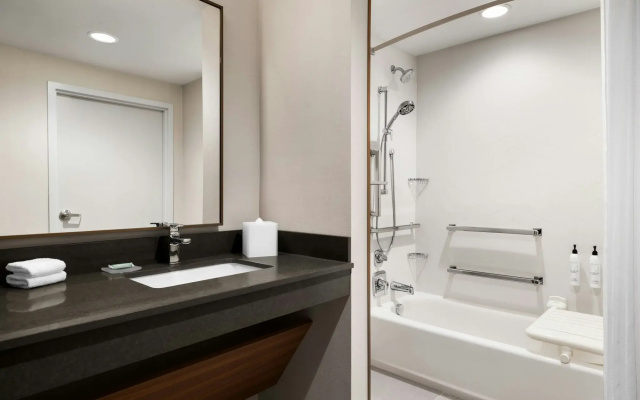 Fairfield by Marriott Inn & Suites Bethlehem PA