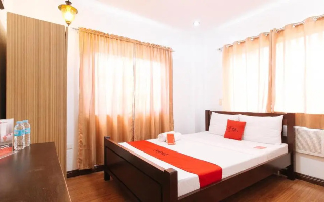 RedDoorz Plus @ New Orleans Auberge Hotel
