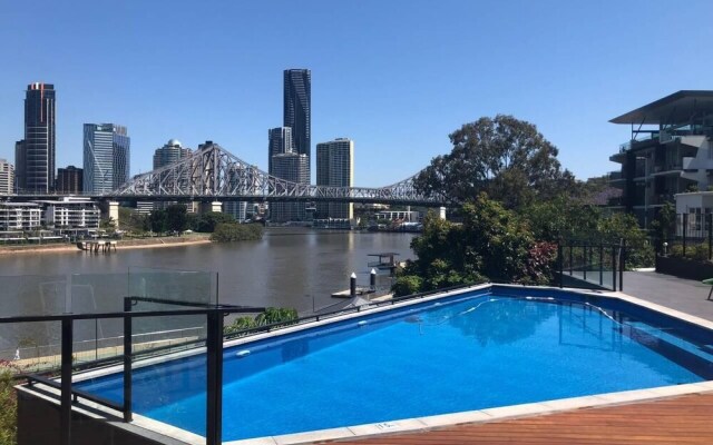 Waterfront Brisbane Apartment