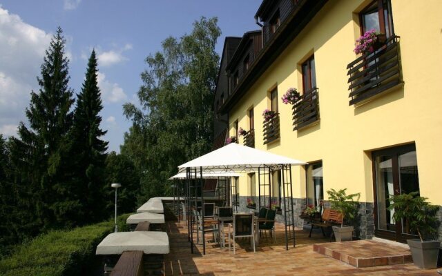 Hotel Ondráš z Beskyd