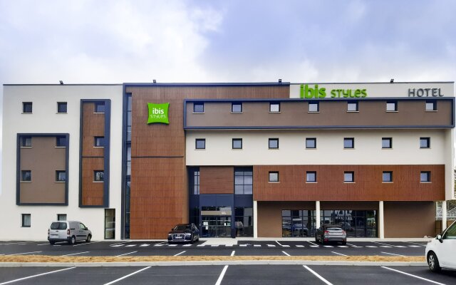 ibis Styles Contres-Cheverny