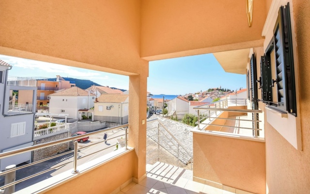 Apartments Frane