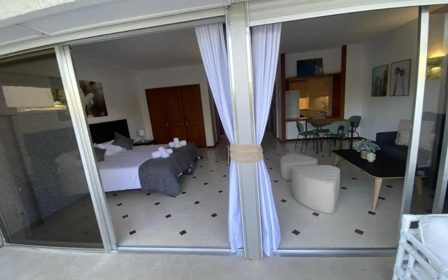 Luminoso apartamento en segunda línea playa 438