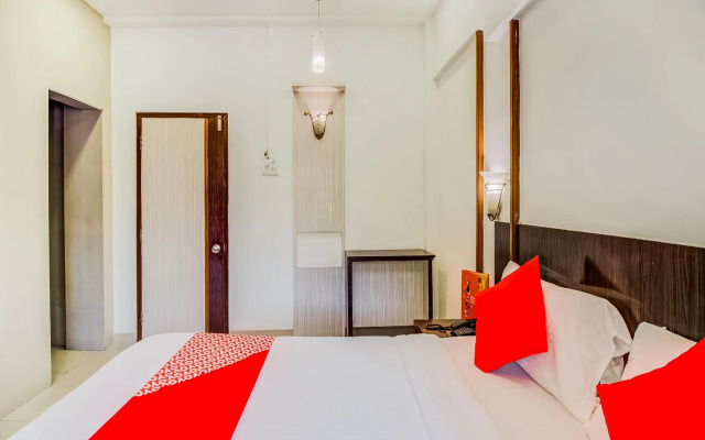 OYO Flagship 19825 Hotel Panchratna