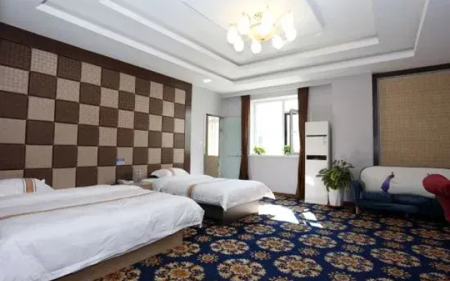 Huagang Hotel