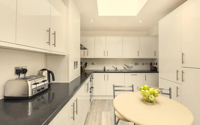 Toynbee Street Ro 1 · Ideally Located Room Near Barbican