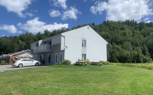 Condos du Mont-Trinité