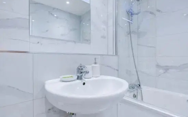 Hybrid Resi - Mitcham Close to Tooting and Wimbledon