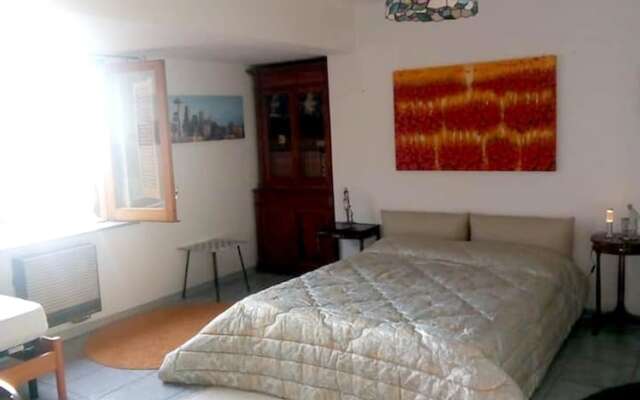 Apartment With One Bedroom In Vibo Valentia, With Wonderful City View And Furnished Terrace - 13 Km