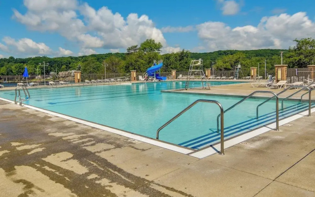 Resort Amenities: Family-friendly Dubois Cabin