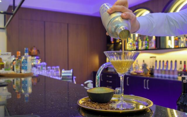 Elysium Deluxe Suites