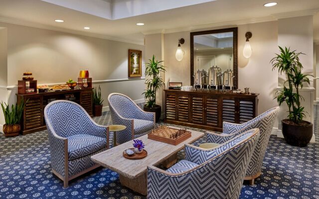 HarbourView Inn