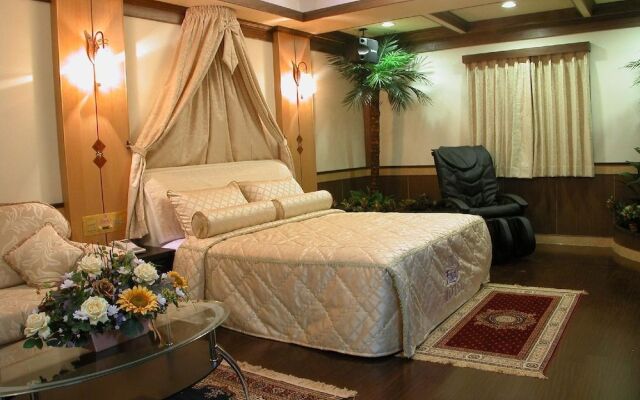 Swan Lake hotel