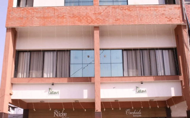 Hotel Pallavi West