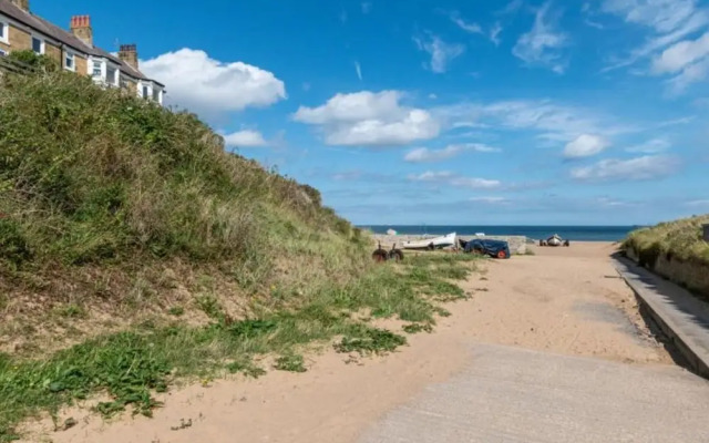 Jackson Court Apartment 2