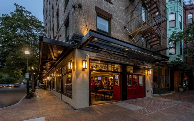 Staypineapple, A Delightful Hotel, South End
