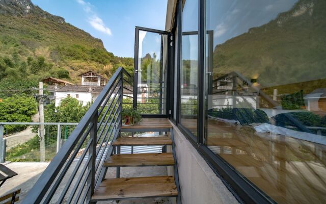 Yangshuo Serene Cove Hotel