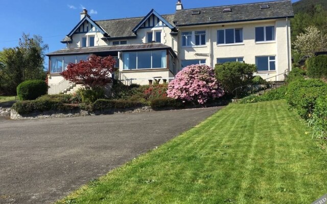 The lochearnhead hotel