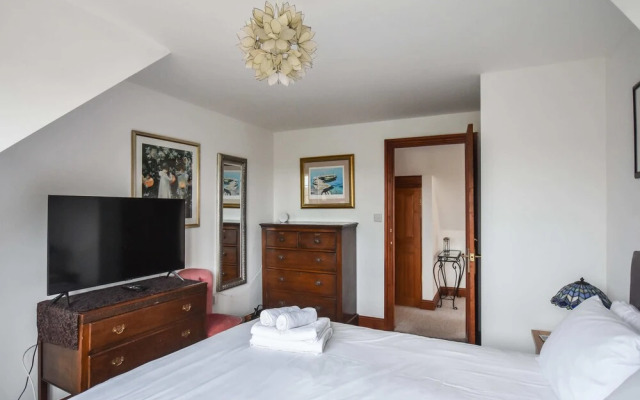 Rural Family Home, 5 Minutes From Clifton Village