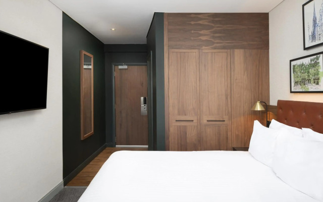 Four Points by Sheraton Edinburgh