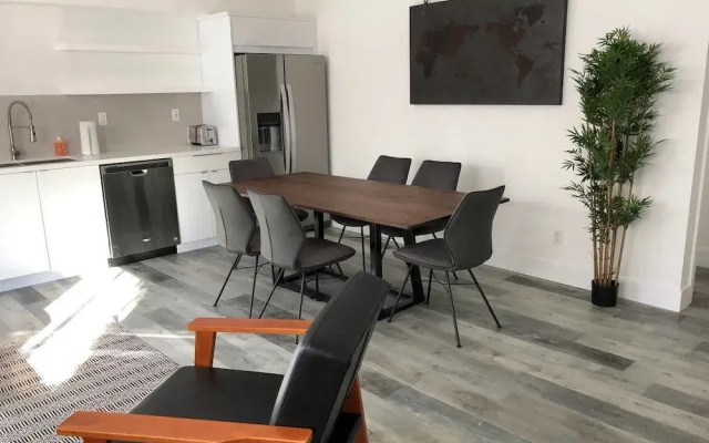 Brand NEW Luxury Spacious 3bdr Townhome Close to 3rd St