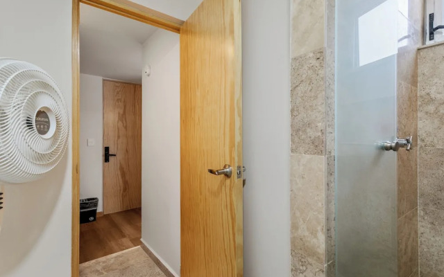 Ezequiel Montes By Homirent