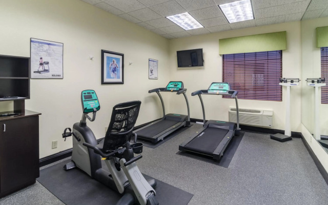 Holiday Inn Express & Suites Vinita by IHG