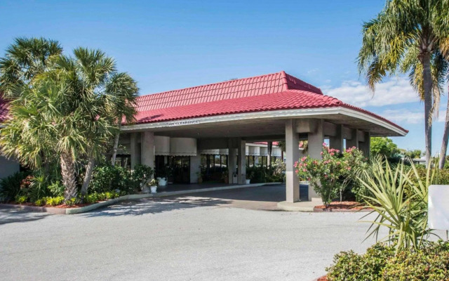 Ramada Stuart