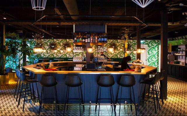 ibis Styles Amsterdam Airport (new)