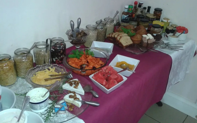 Sherwood's Country House