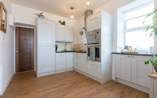 Hepworth Apartment